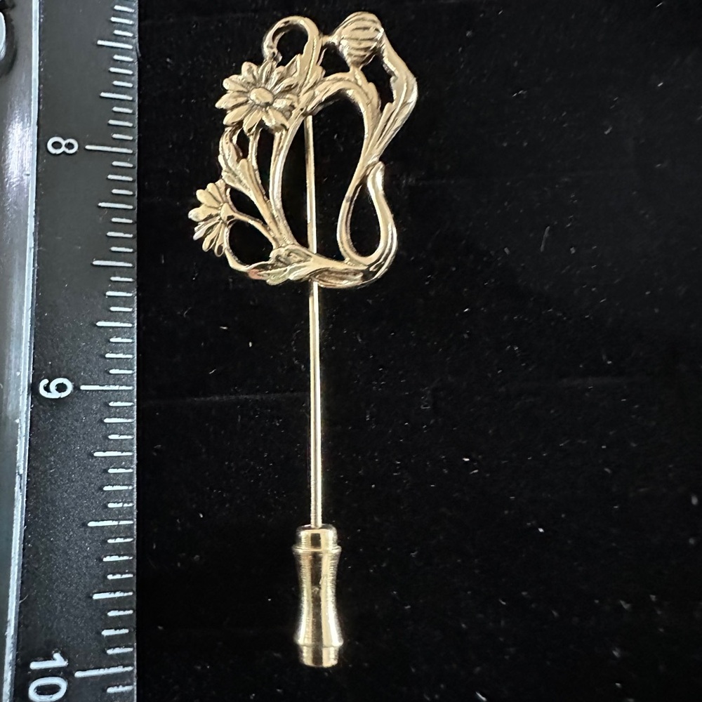 Floral Gold‎ Stick Pin